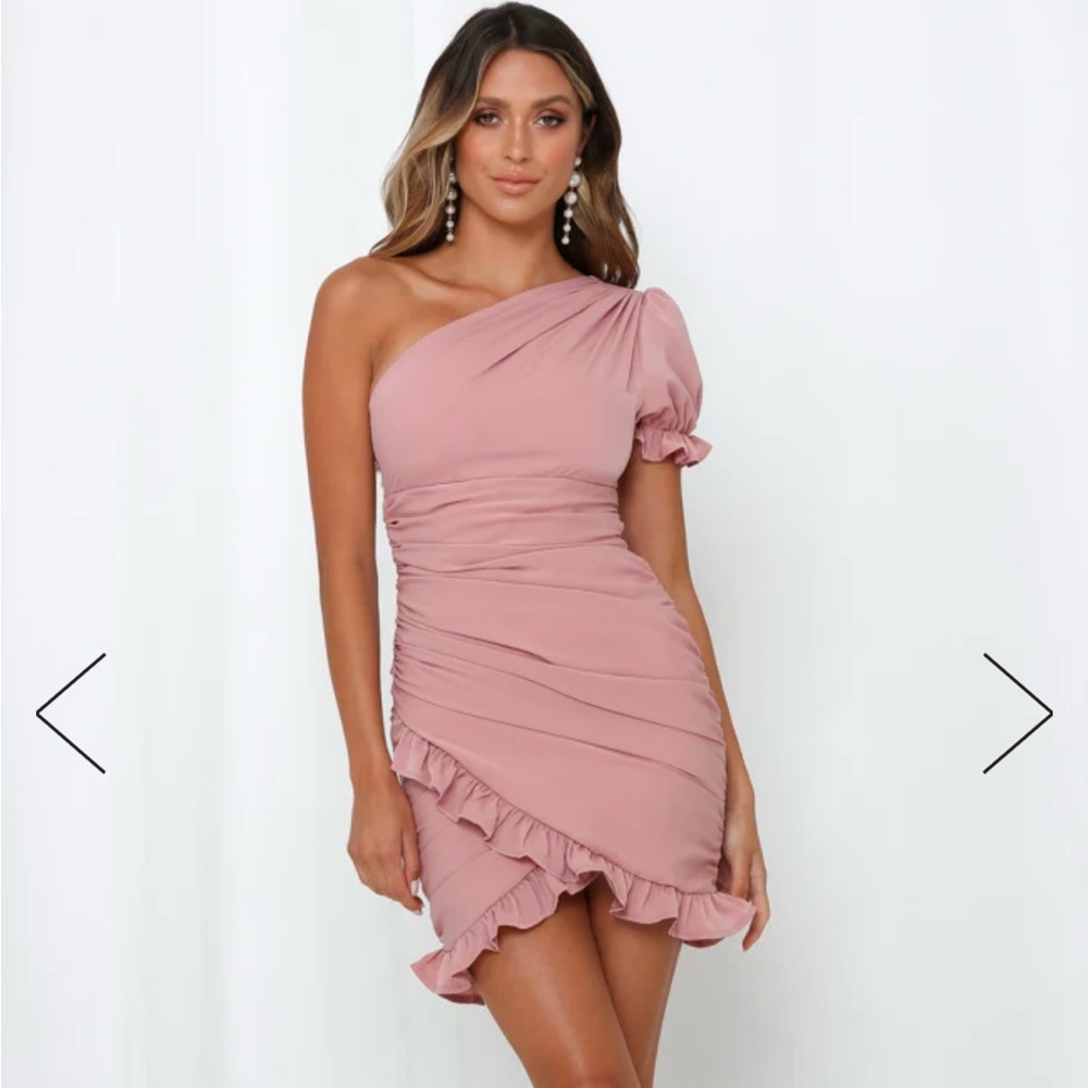Hello Molly, US size small or size 4, Dusty pink one shoulder dress